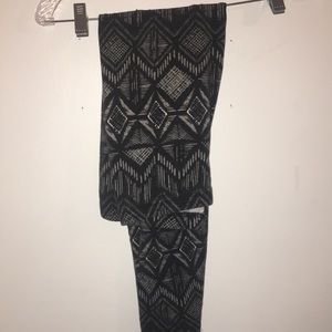 Patterned Gray Leggings